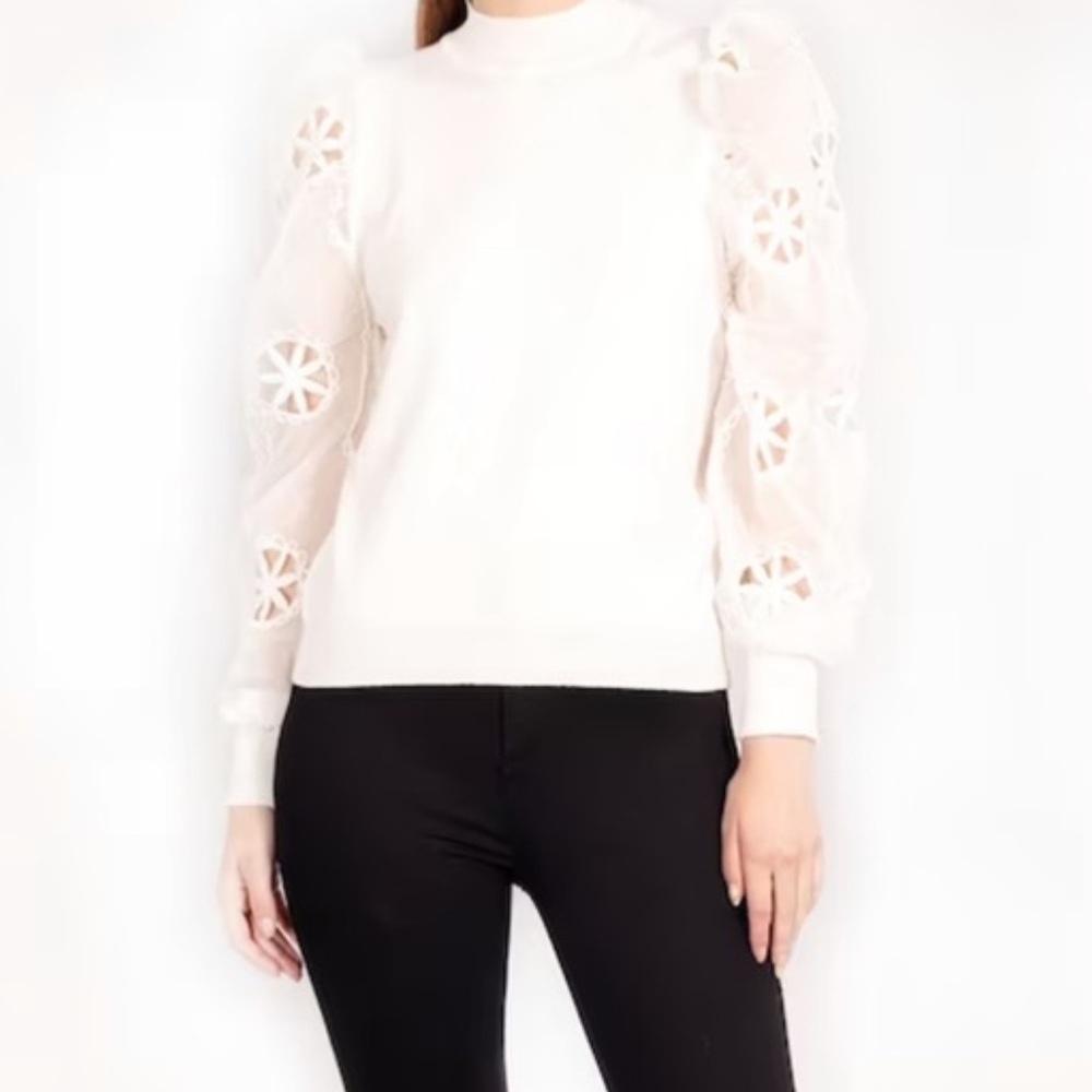 Sioni Milano Embroidered Statement Sleeve Sz Medium Woman Cream Ribbed Mock Neck